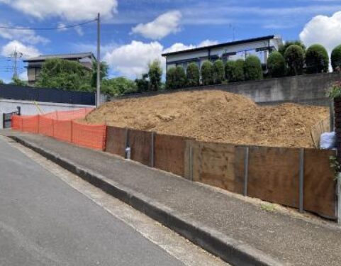 『中山』駅徒歩10分 4,980万円 更地 建築条件なし 売地