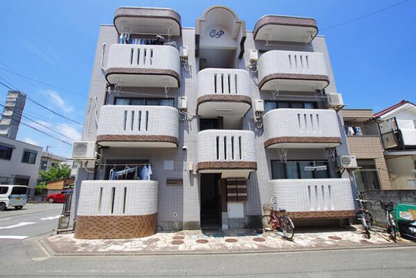 『平塚』駅徒歩15分 7,180万円 7.00% 一棟マンション【コスモパレス湘南】♠