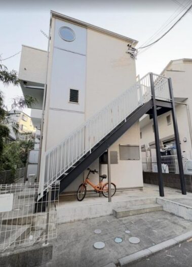 『岸根公園』駅徒歩3分 9,990万円 1Kロフト付×8部屋【リーヴェルポート岸根公園Ⅰ】