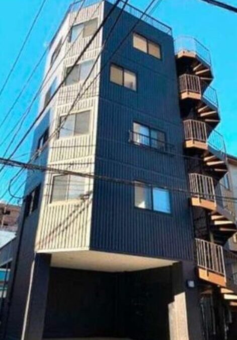 『横浜』駅徒歩11分 11,880万円 一棟ビル【浅間町ハウス】♧